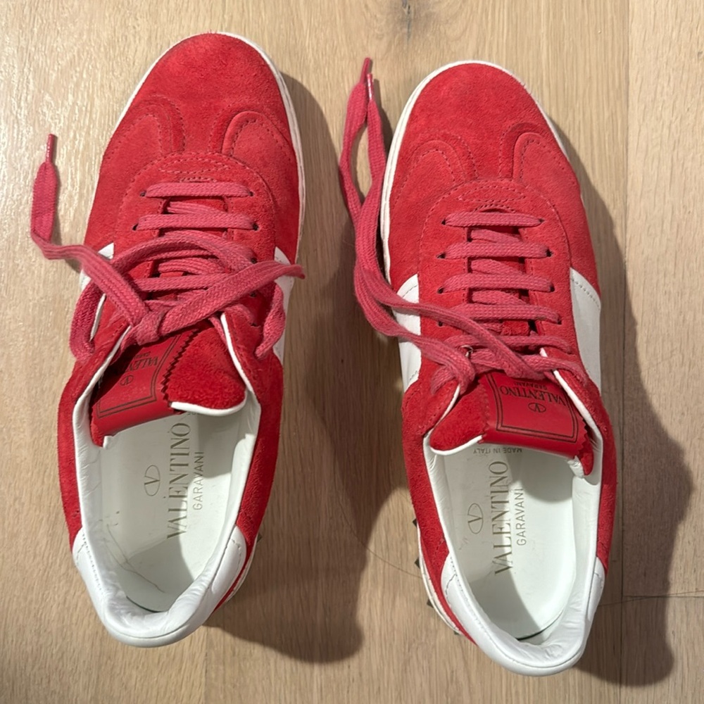 Valentino low tops 36.5